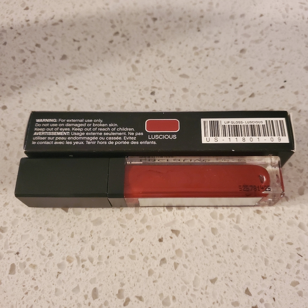 Lip gloss